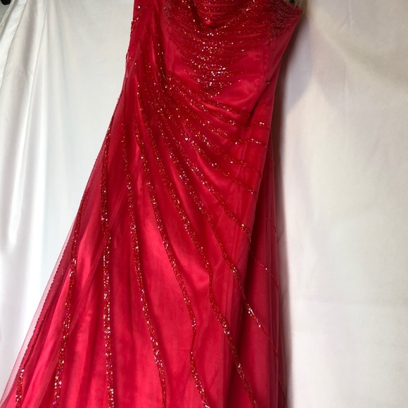 FORMAL DRESS - Picture 7 of 10